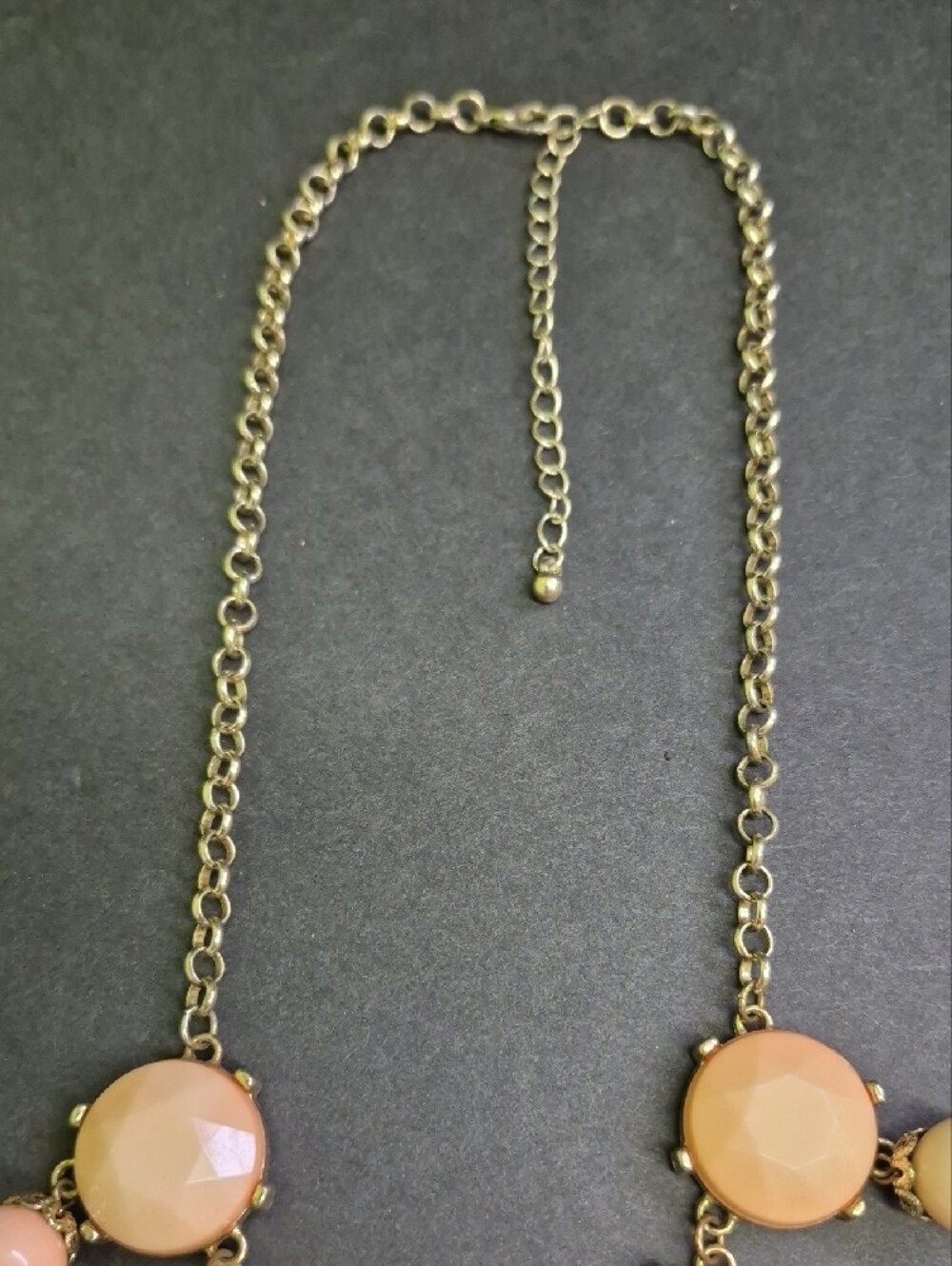 Women's Faceted Peach Chunky Dangle Statement Necklace 17" In. - Unbranded - Picture 5 of 6